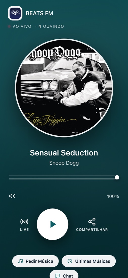 Página da rádio no modelo Luna, no celular